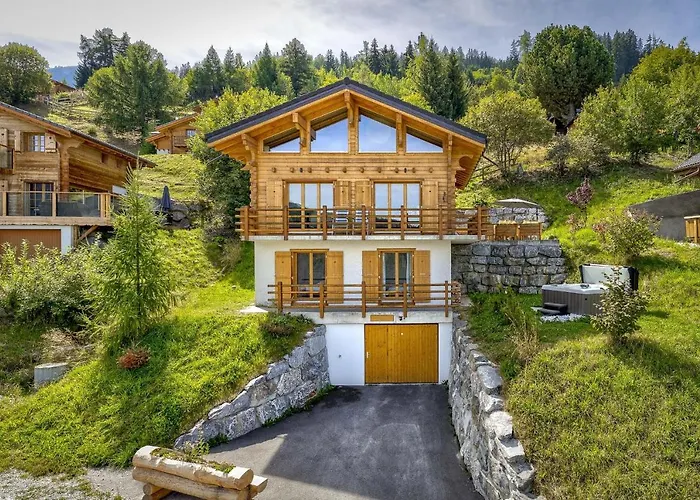 Snowfall - Jacuzzi - Views *