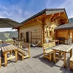 Chalet Snowfall - Jacuzzi - Views